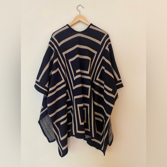 Draped Geometric Sweater - Picture 2 of 2